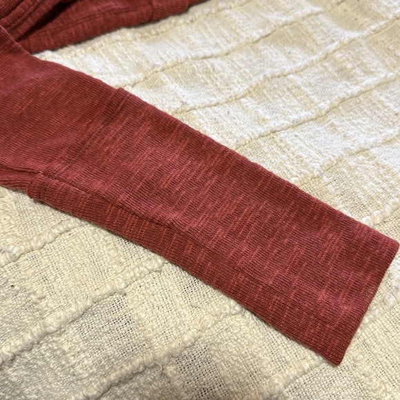 Free People - XS split back turtleneck. Boho - Picture 7 of 7